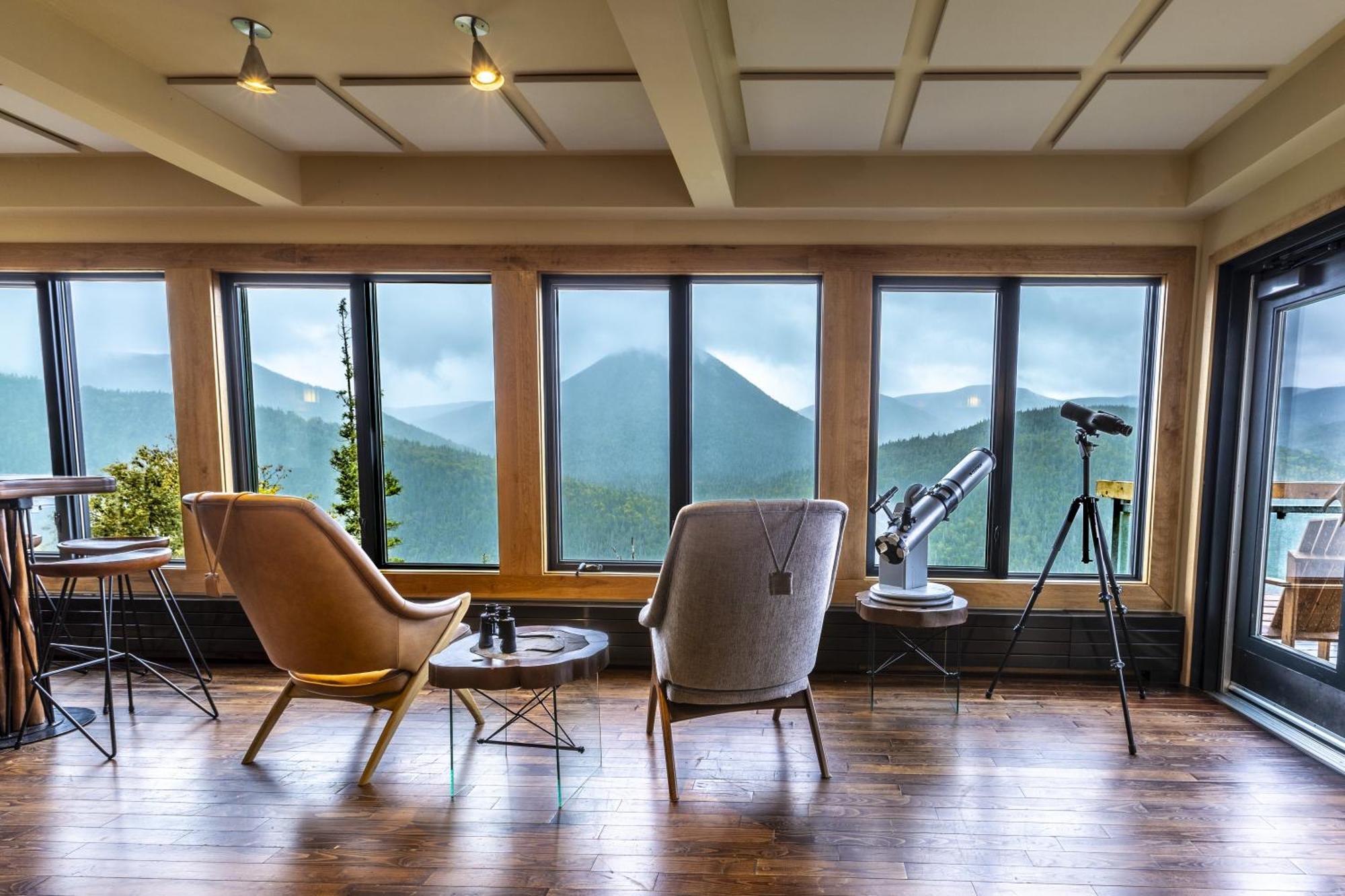Auberge de Montagne des Chic-Chocs Mountain Lodge - Sepaq Sainte Anne-des-Chênes Extérieur photo